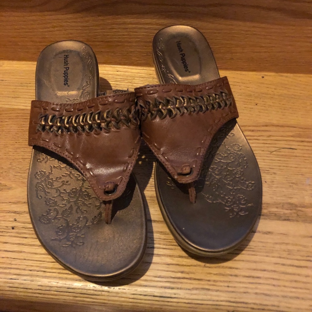 HUSH PUPPIES SANDALS